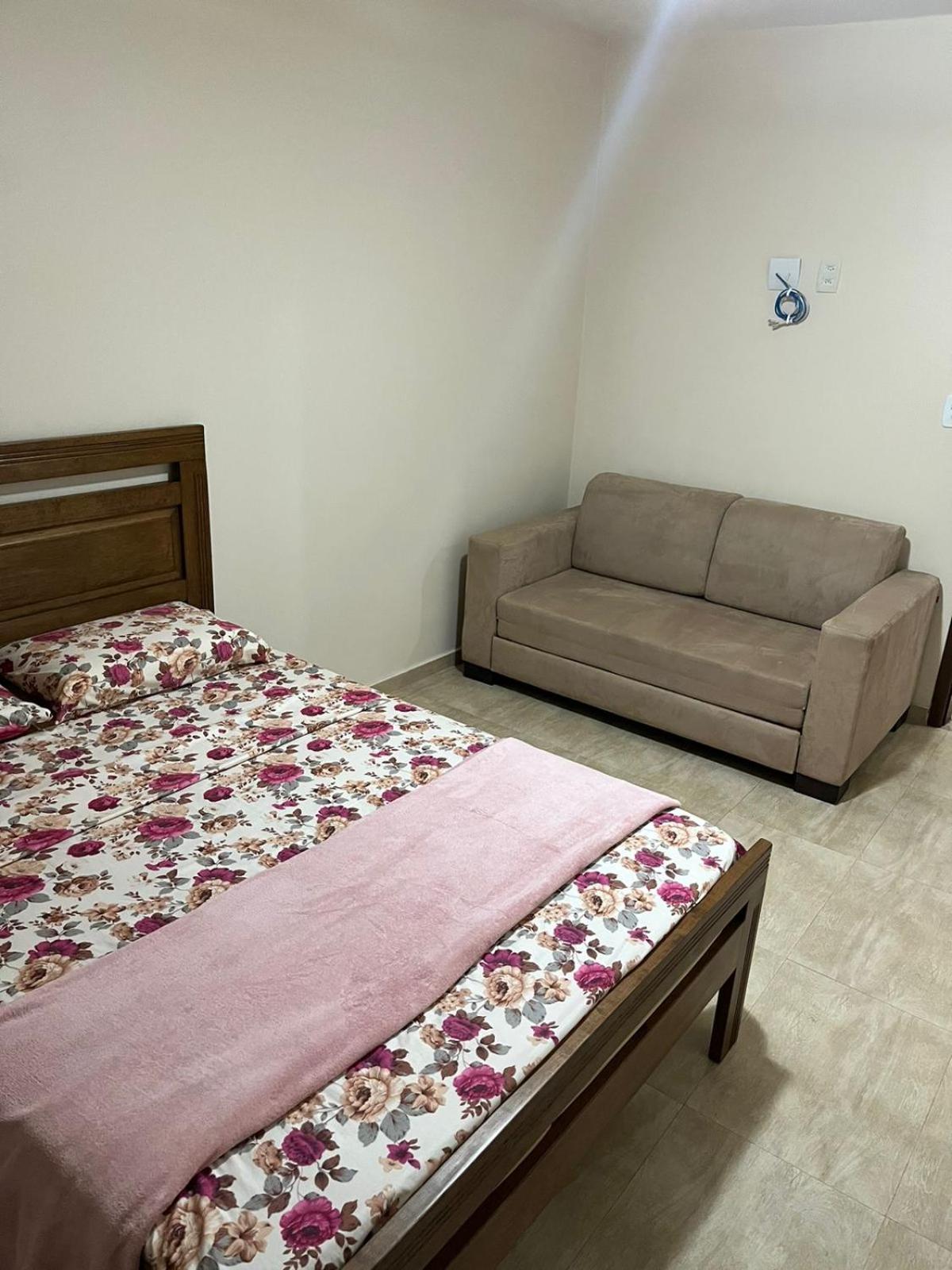Casa Agradavel Em Frente A Com Jacuzzi/spa