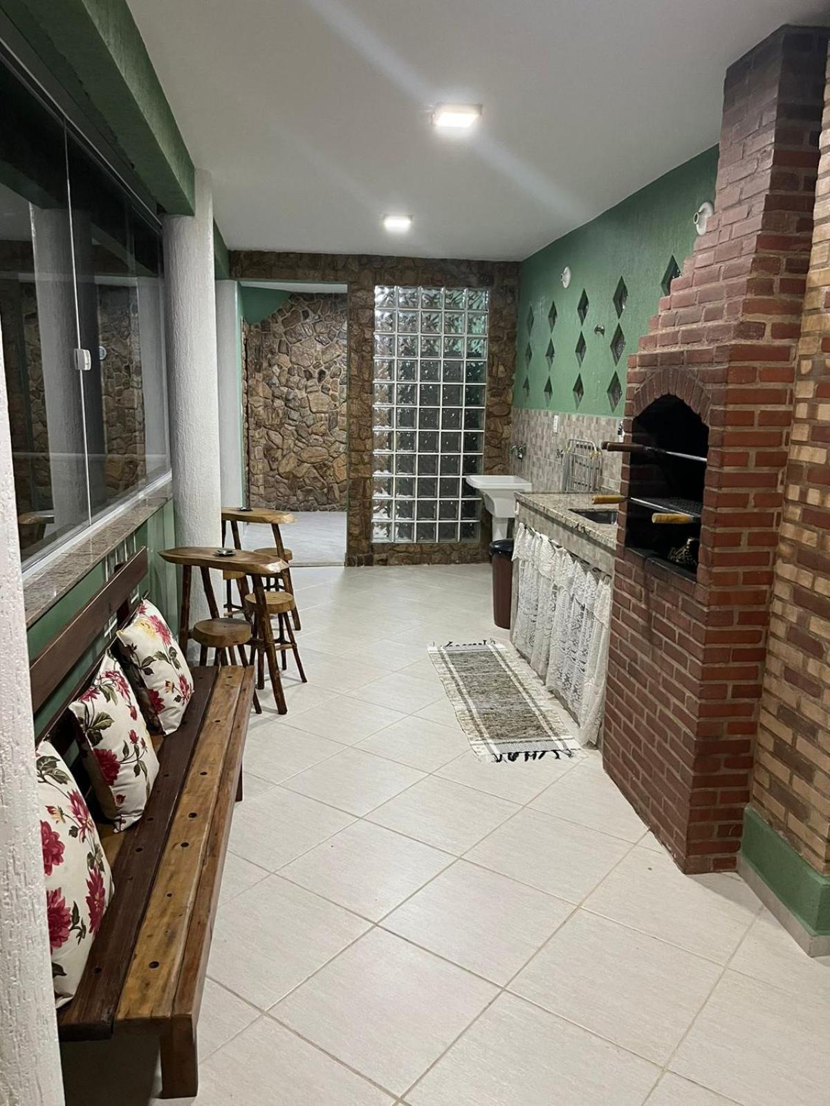 Casa Agradavel Em Frente A Com Jacuzzi/spa Holiday home Niteroi