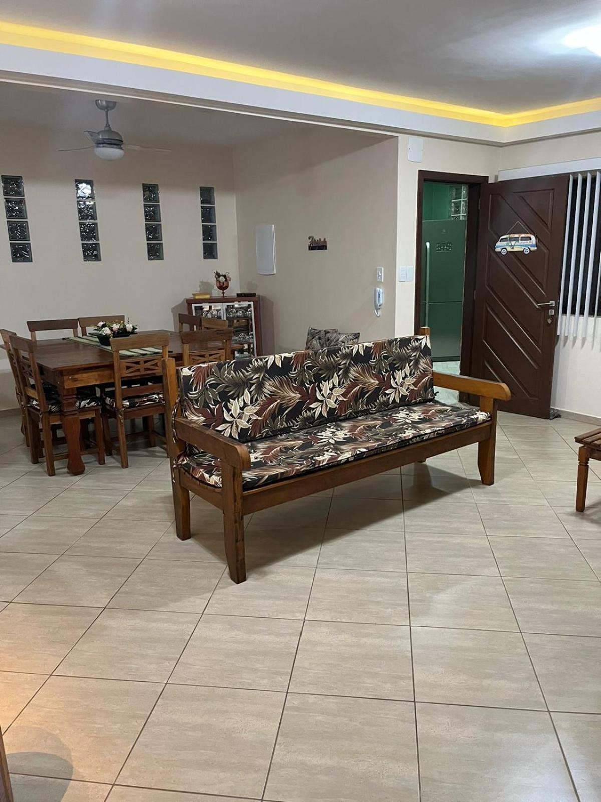 Casa Agradavel Em Frente A Com Jacuzzi/spa Niteroi