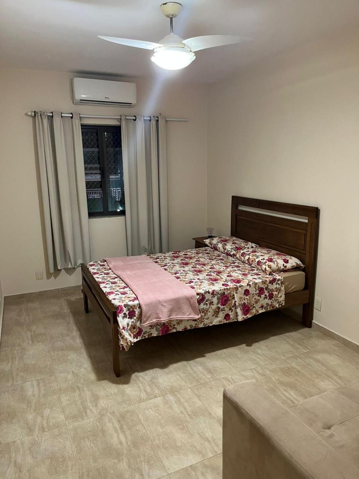 Casa Agradavel Em Frente A Com Jacuzzi/spa Niteroi